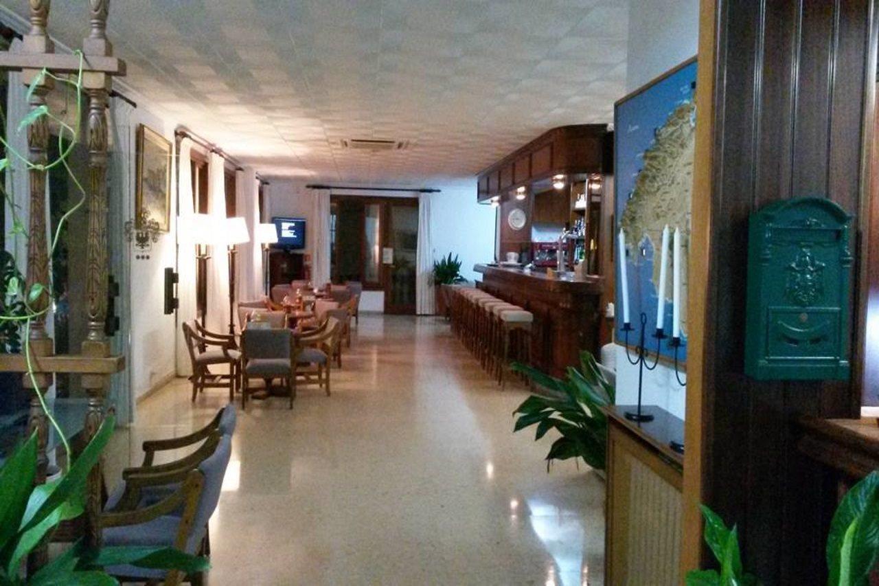 Hotel Gaya Peguera Exterior photo