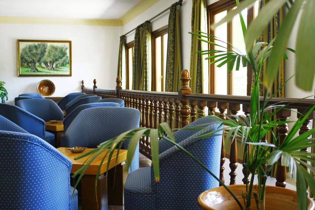 Hotel Gaya Peguera Exterior photo